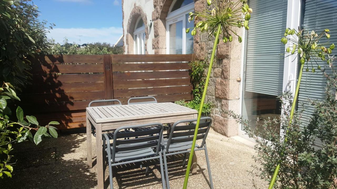 Appartement Spacieux A 200 M De La Plage - Hotel De L'Europe Perros-Guirec Kültér fotó